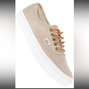 Women’s Vans (Size 8)